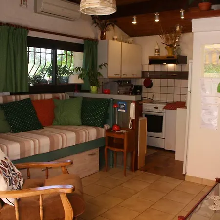 Aux Cernois Holiday home *